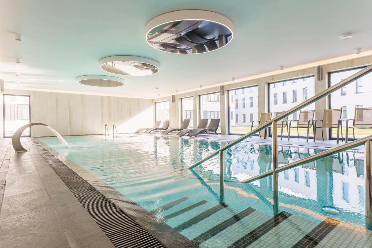 Hotel Solny Колобжег Экстерьер фото