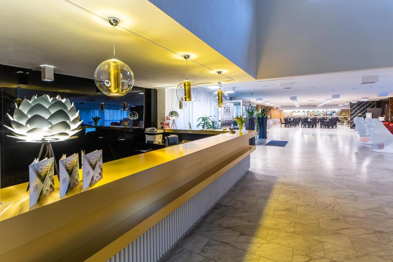 Hotel Solny Колобжег Экстерьер фото