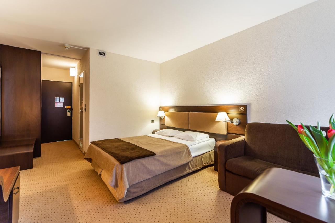 Hotel Solny Колобжег Экстерьер фото