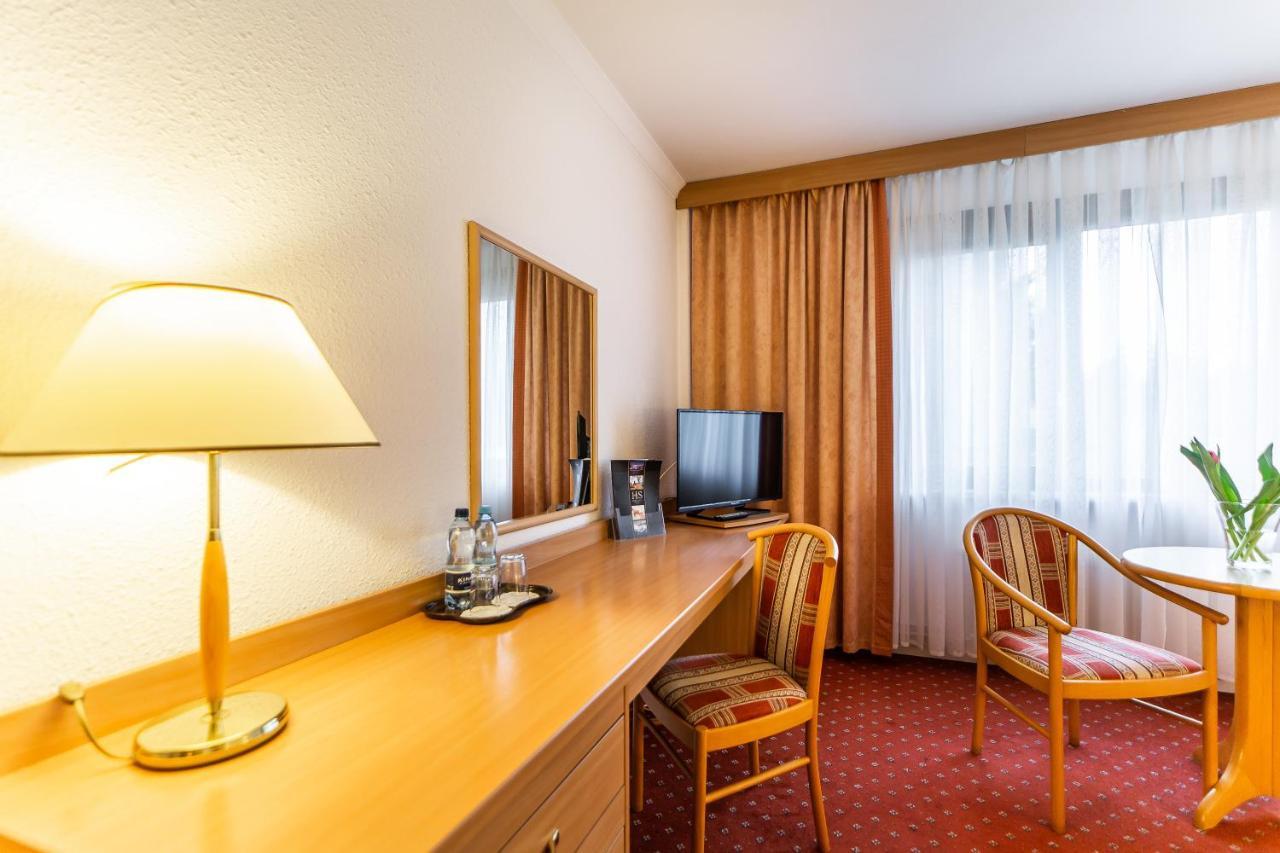 Hotel Solny Колобжег Экстерьер фото